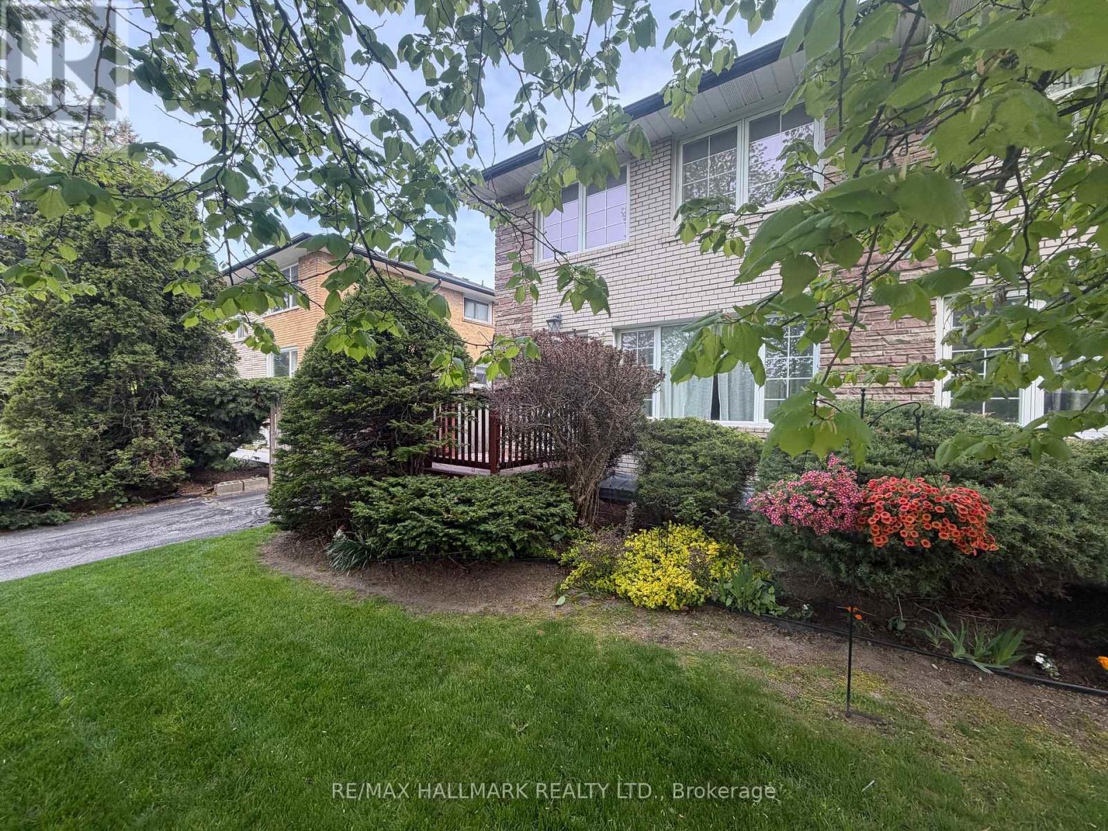 Townhouse at 92 GUILDWOOD PARKWAY, Toronto (Guildwood)