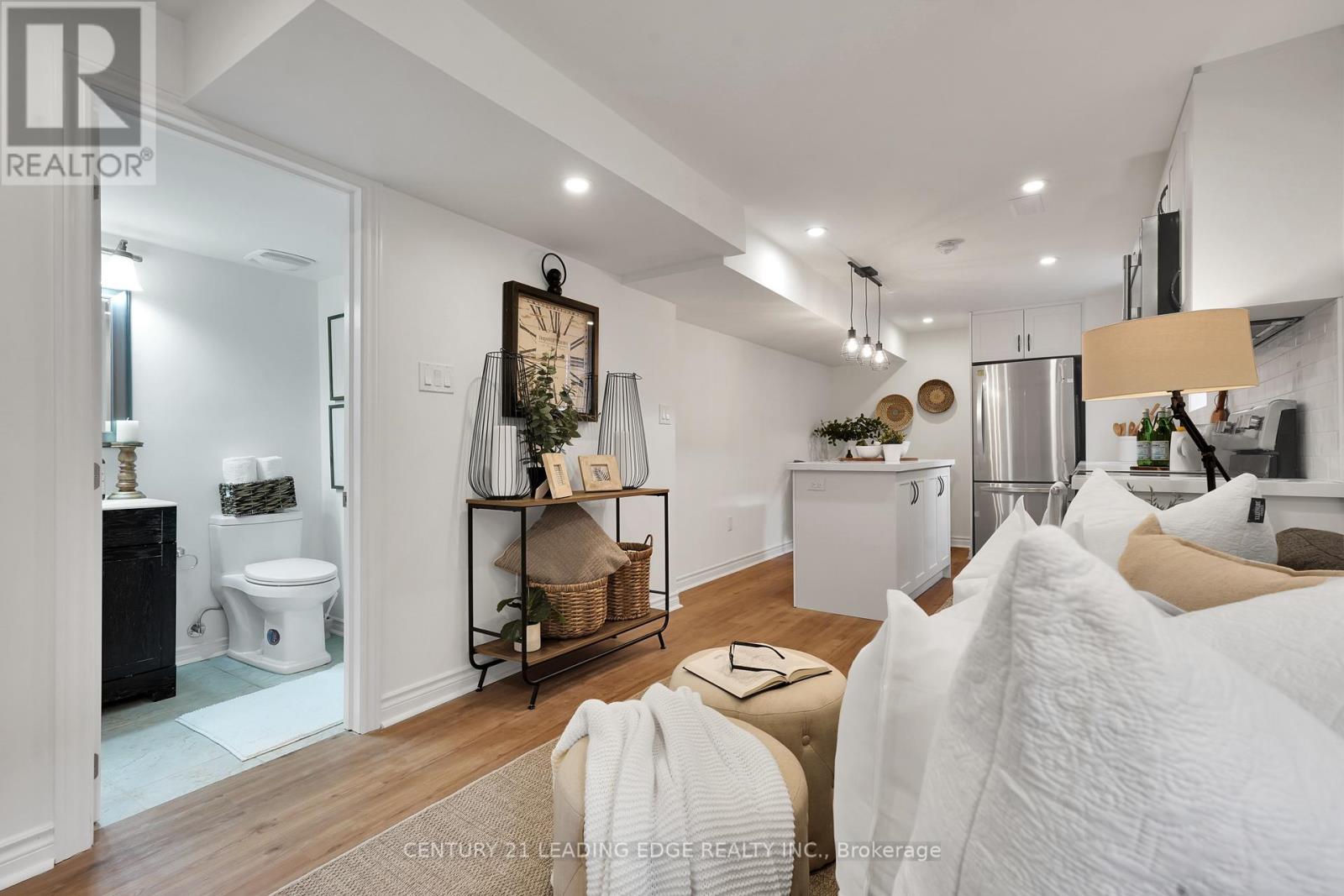 Detached at 2 - 13 QUAINTANCE AVENUE, Ajax