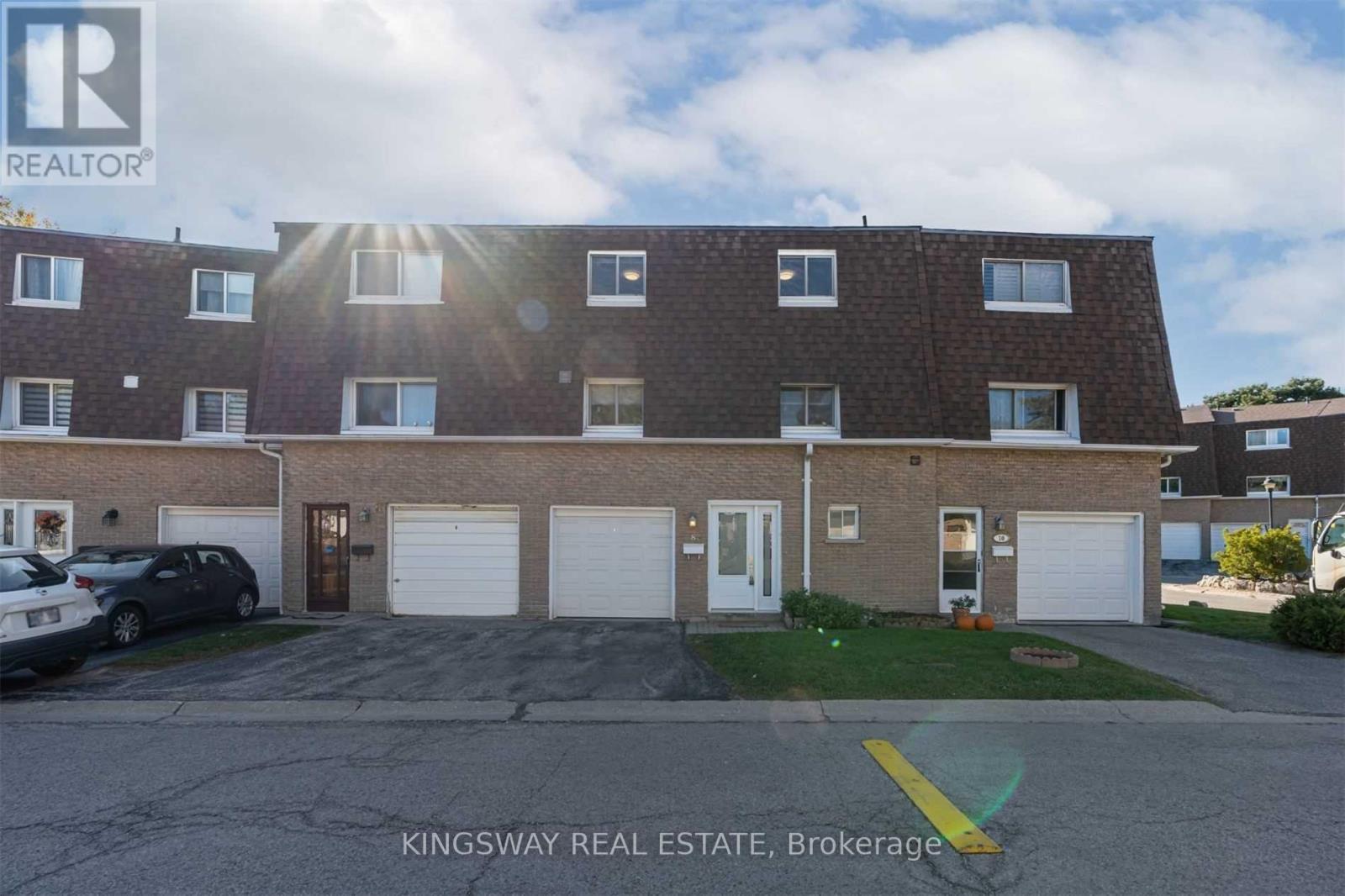 Townhouse at 8 - 300 BRIDELTOWN CIRCLE, Toronto (L'Amoreaux)