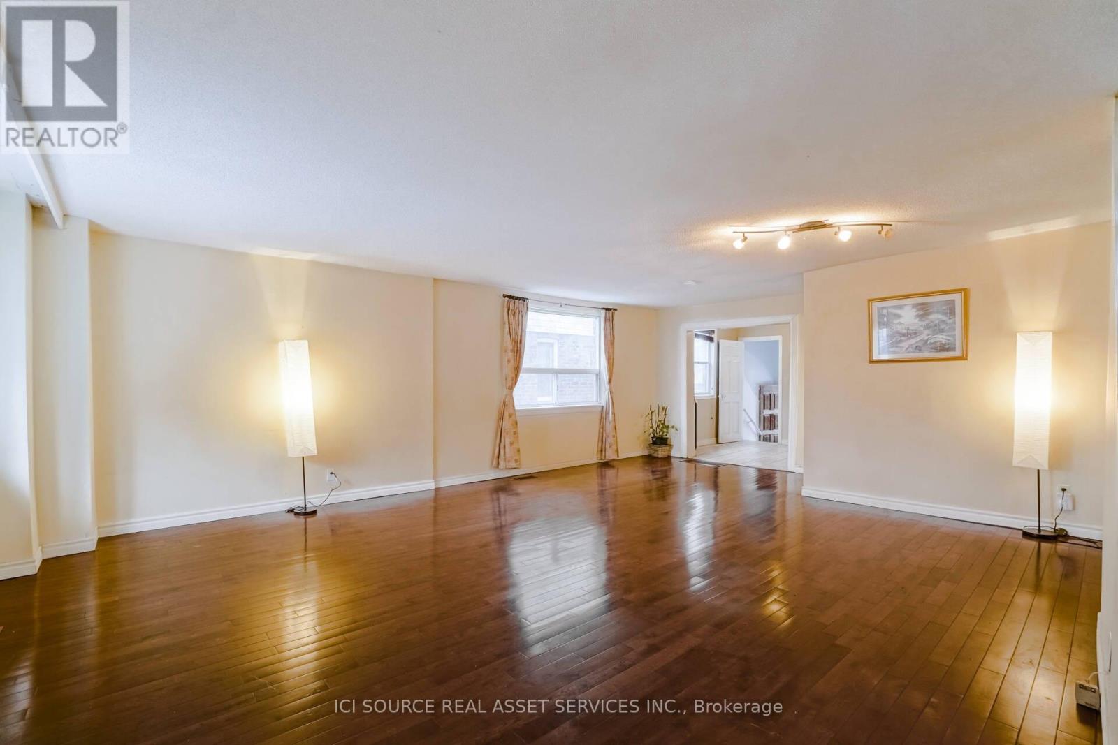 Detached at MAIN FL - 2609 KINGSTON ROAD, Toronto (Cliffcrest)