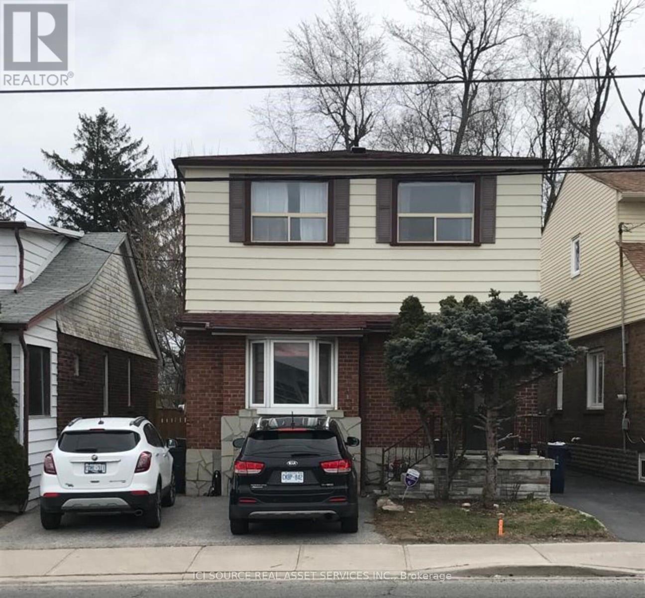 Detached at MAIN FL - 2609 KINGSTON ROAD, Toronto