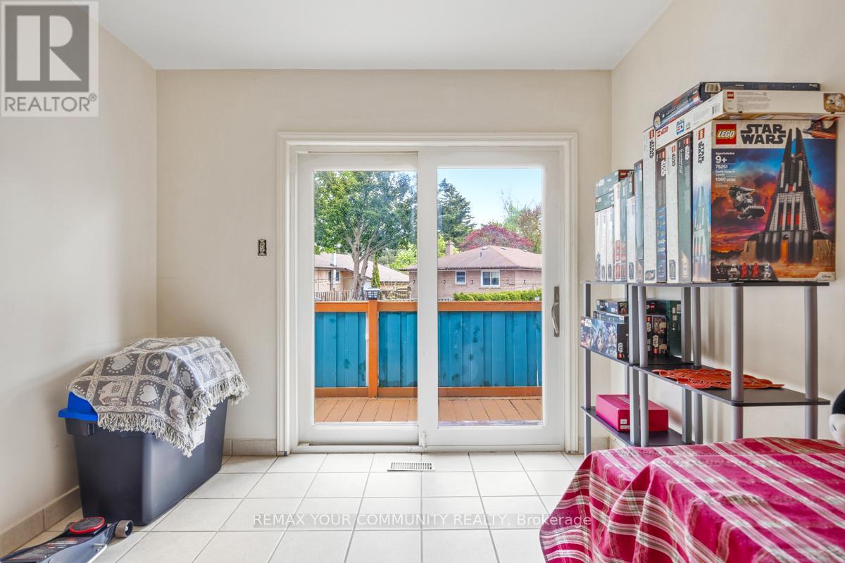 Detached at 3 SHOREVIEW DRIVE, Toronto