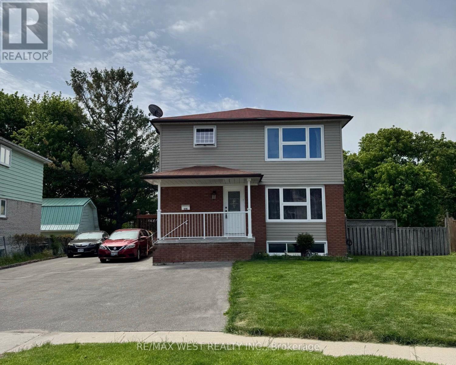 Multiplex at 516 HARRIS COURT, Whitby (Downtown Whitby)