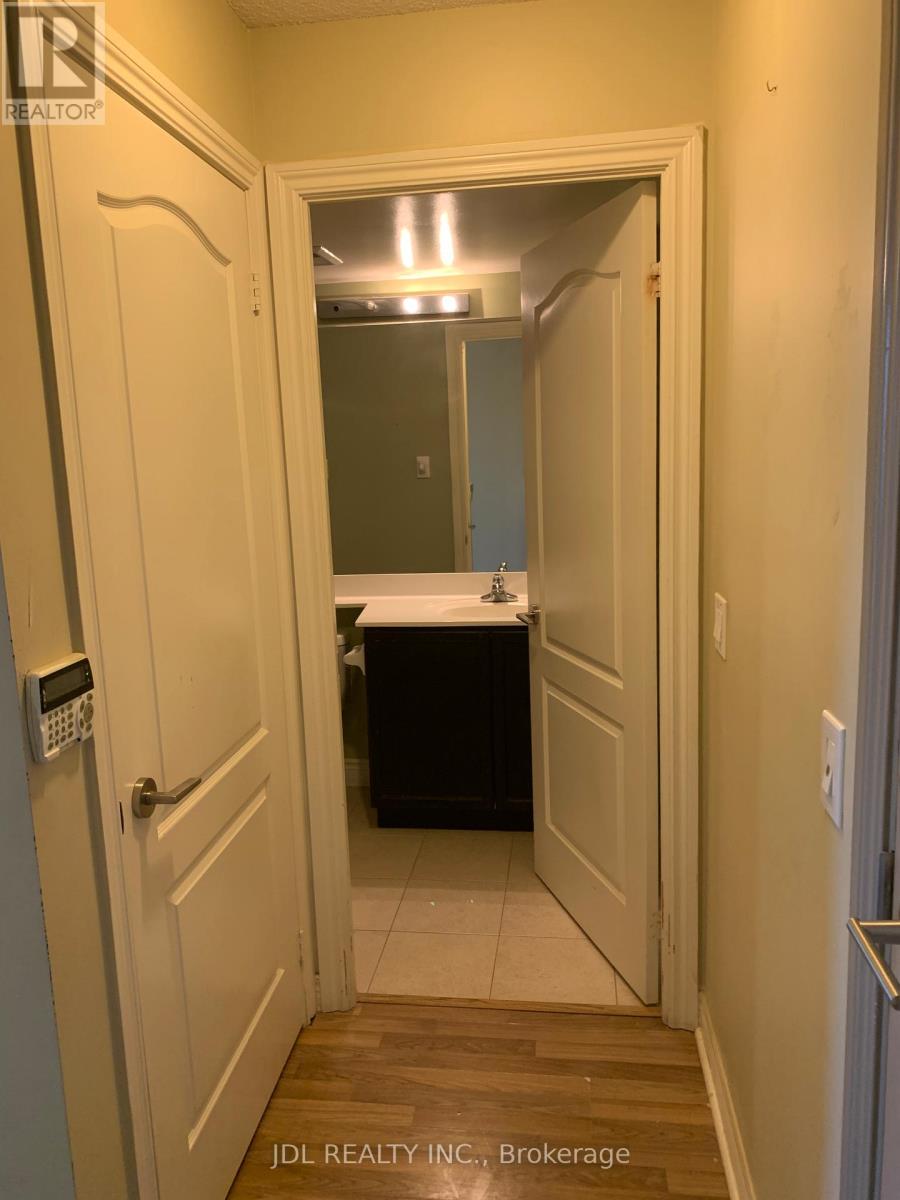 Apartment at 710 - 70 TOWN CENTRE COURT, Toronto
