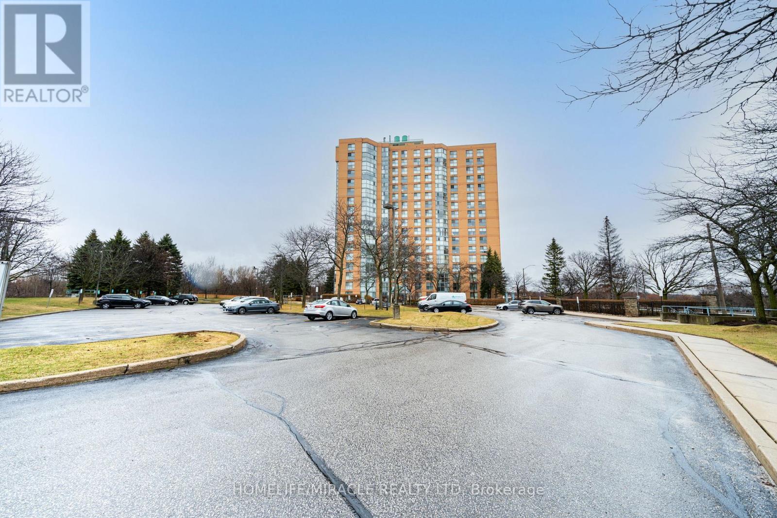 Apartment at 201 - 90 DALE AVENUE, Toronto