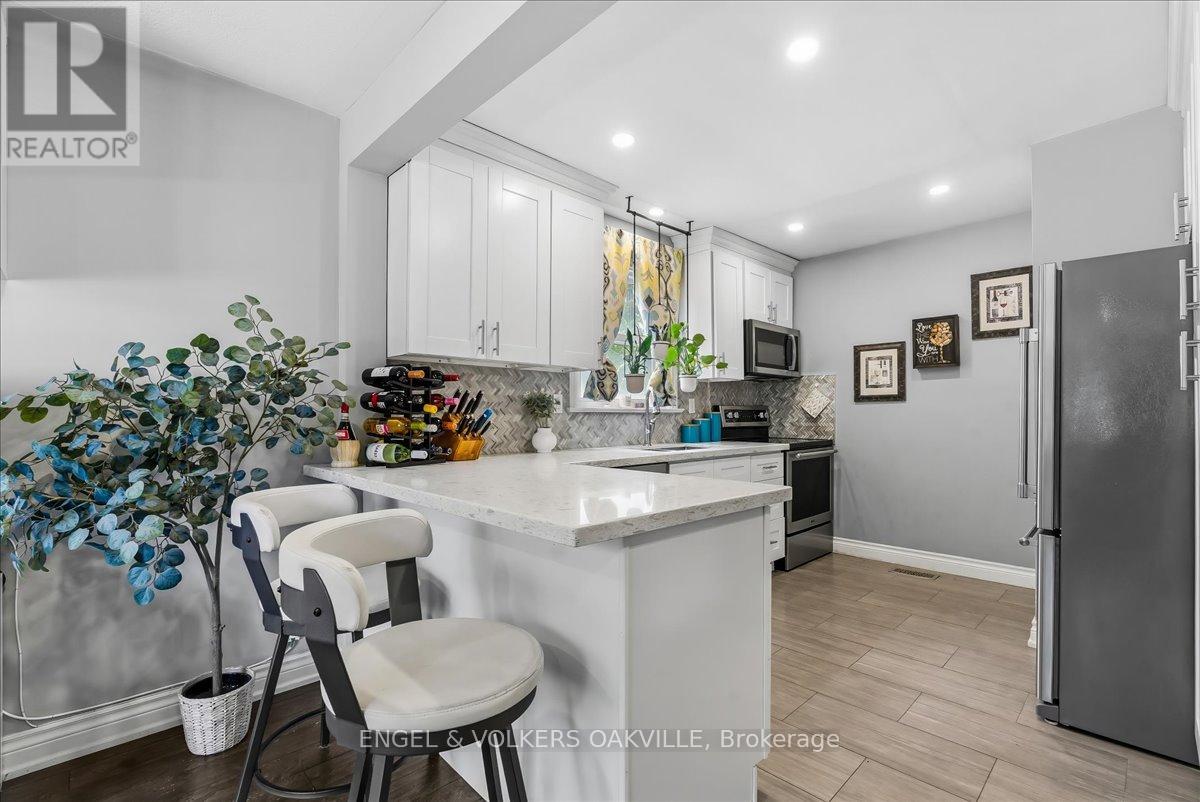 Detached at 22 FALAISE ROAD, Toronto