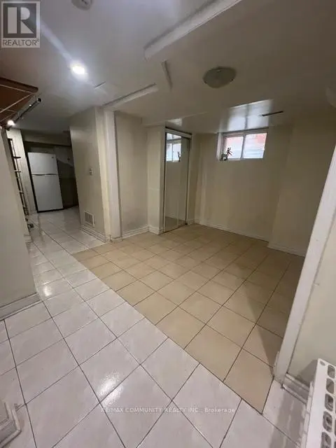 Detached at BASEMENT - 39 BRIARGLEN COURT, Toronto