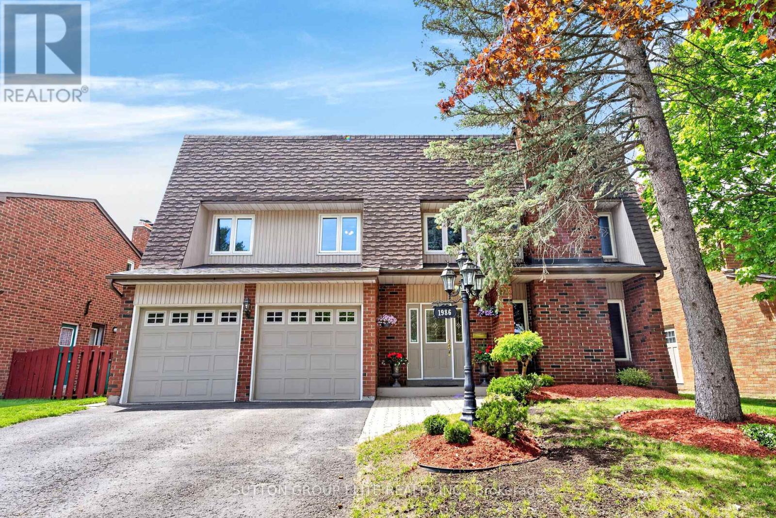 Detached at 1986 SPRUCE HILL ROAD, Pickering (Dunbarton)