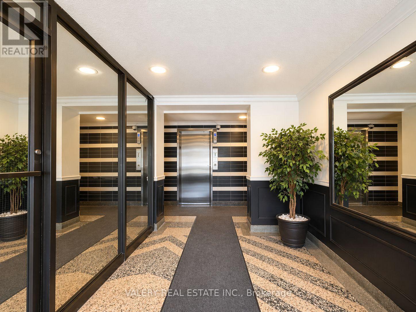 Apartment at 304 - 11 GLENBURN AVENUE, Toronto