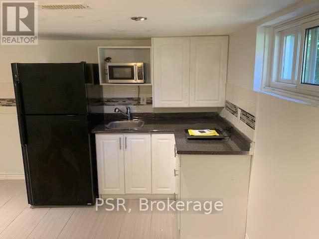 Detached at LOWER - 307 ANDERSON STREET, Whitby
