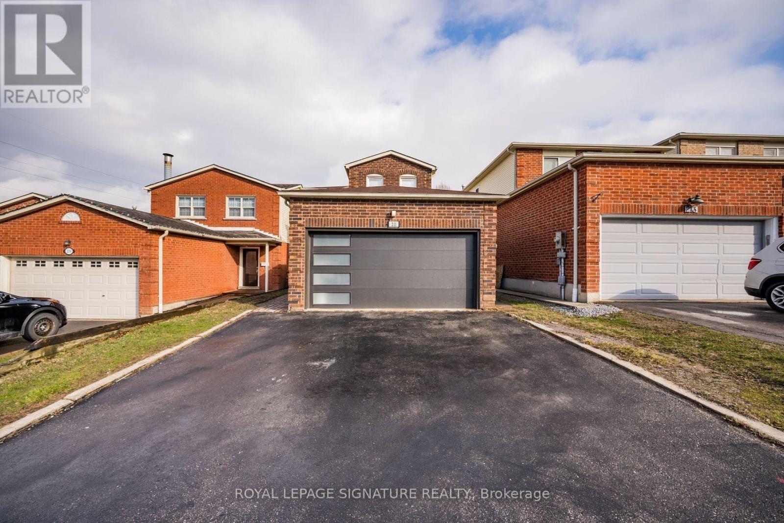 Detached at LOWER - 211 GLEN HILL DRIVE, Whitby (Blue Grass Meadows)
