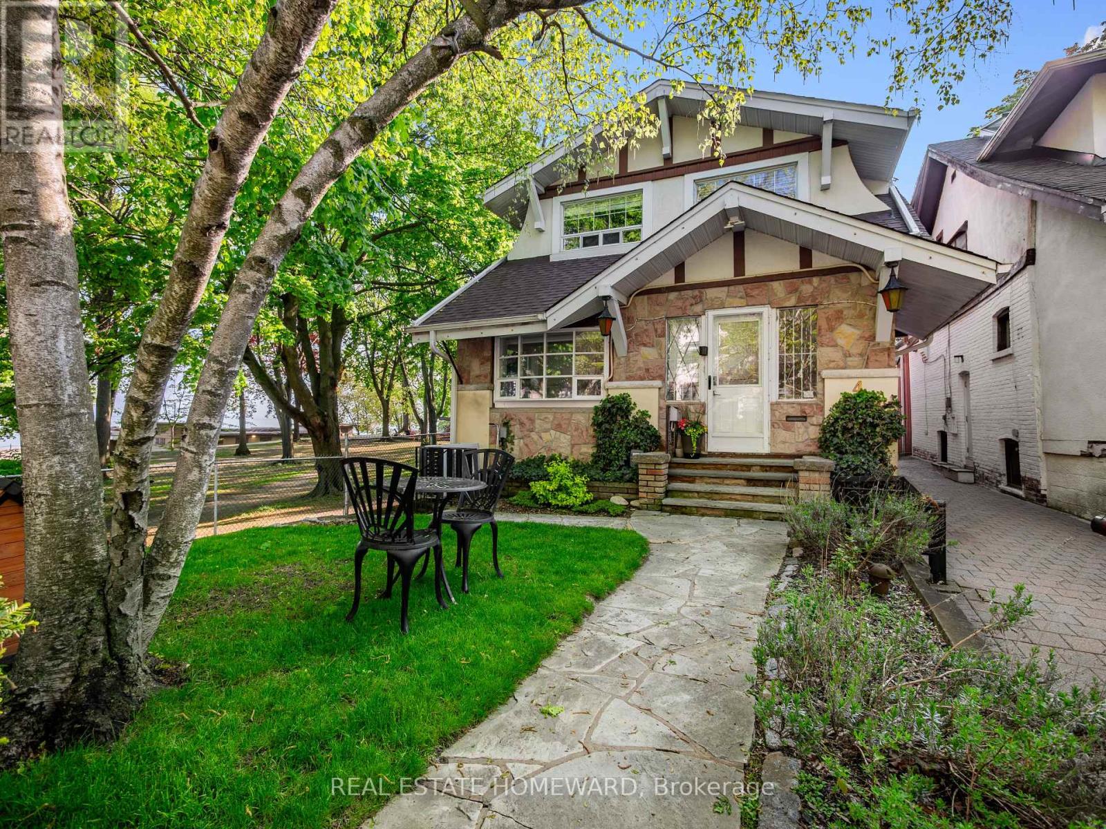 Detached at 4 SILVER BIRCH AVENUE, Toronto