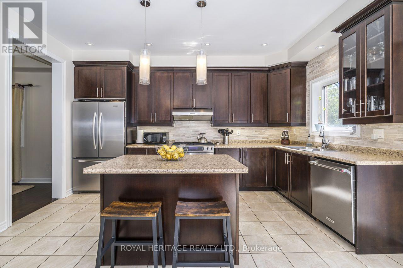 Detached at 64 FLORENCE DRIVE, Whitby