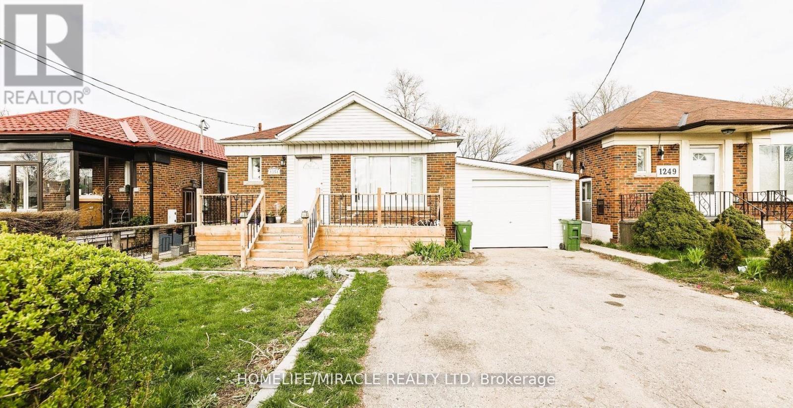 Detached at BSMT - 1251 WARDEN AVENUE, Toronto (Wexford-Maryvale)