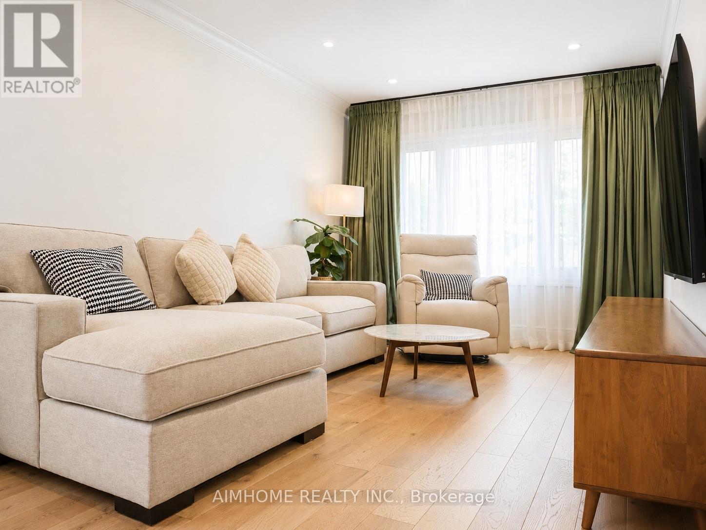 Detached at 136 PRESLEY AVENUE W, Toronto