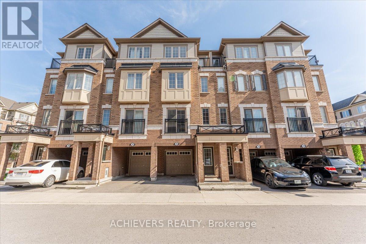 Townhouse at 35 GLENSTAL PATH, Oshawa (Windfields)