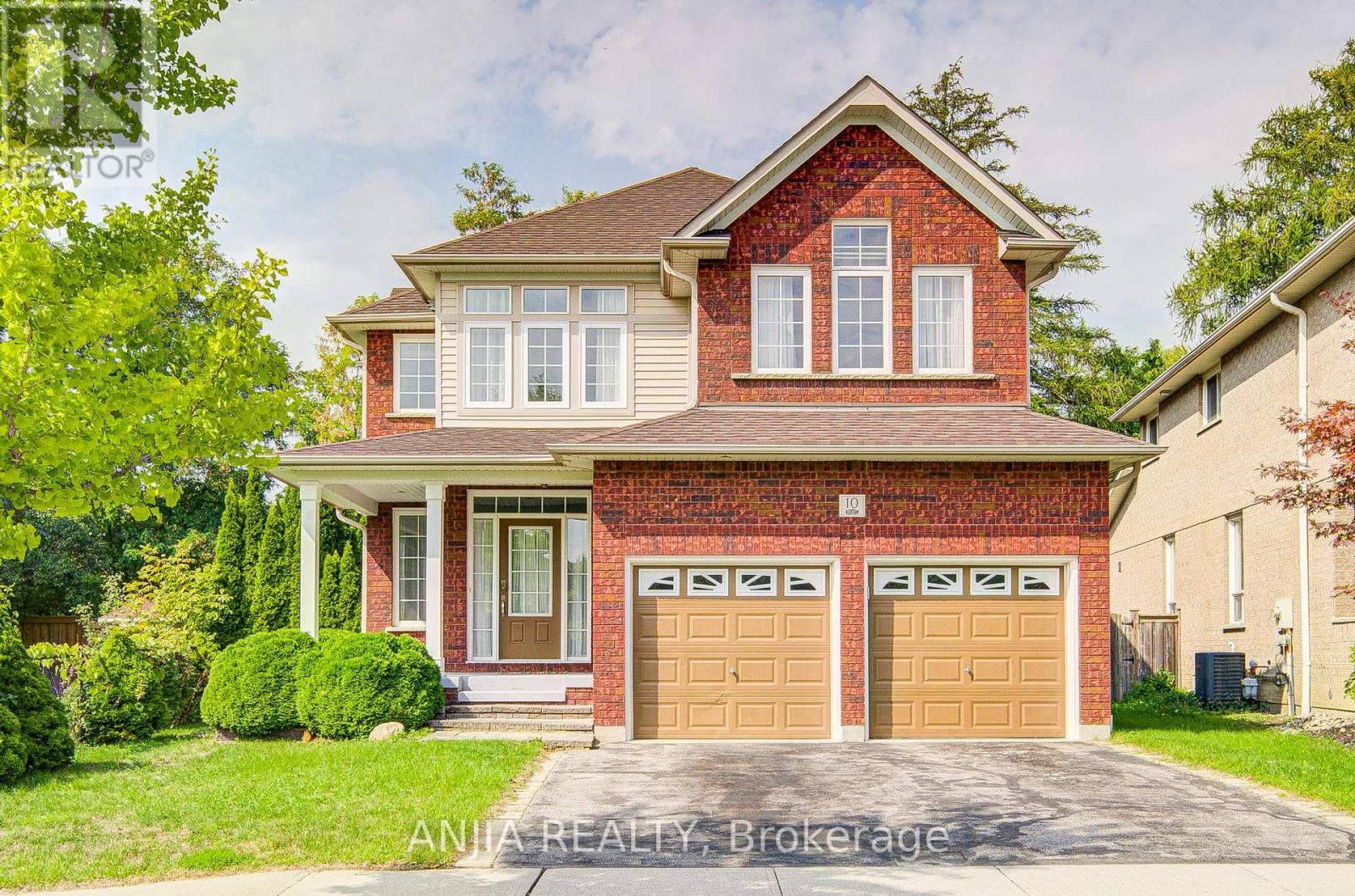 Detached at 10 THISTLEDOWN CRESCENT, Whitby