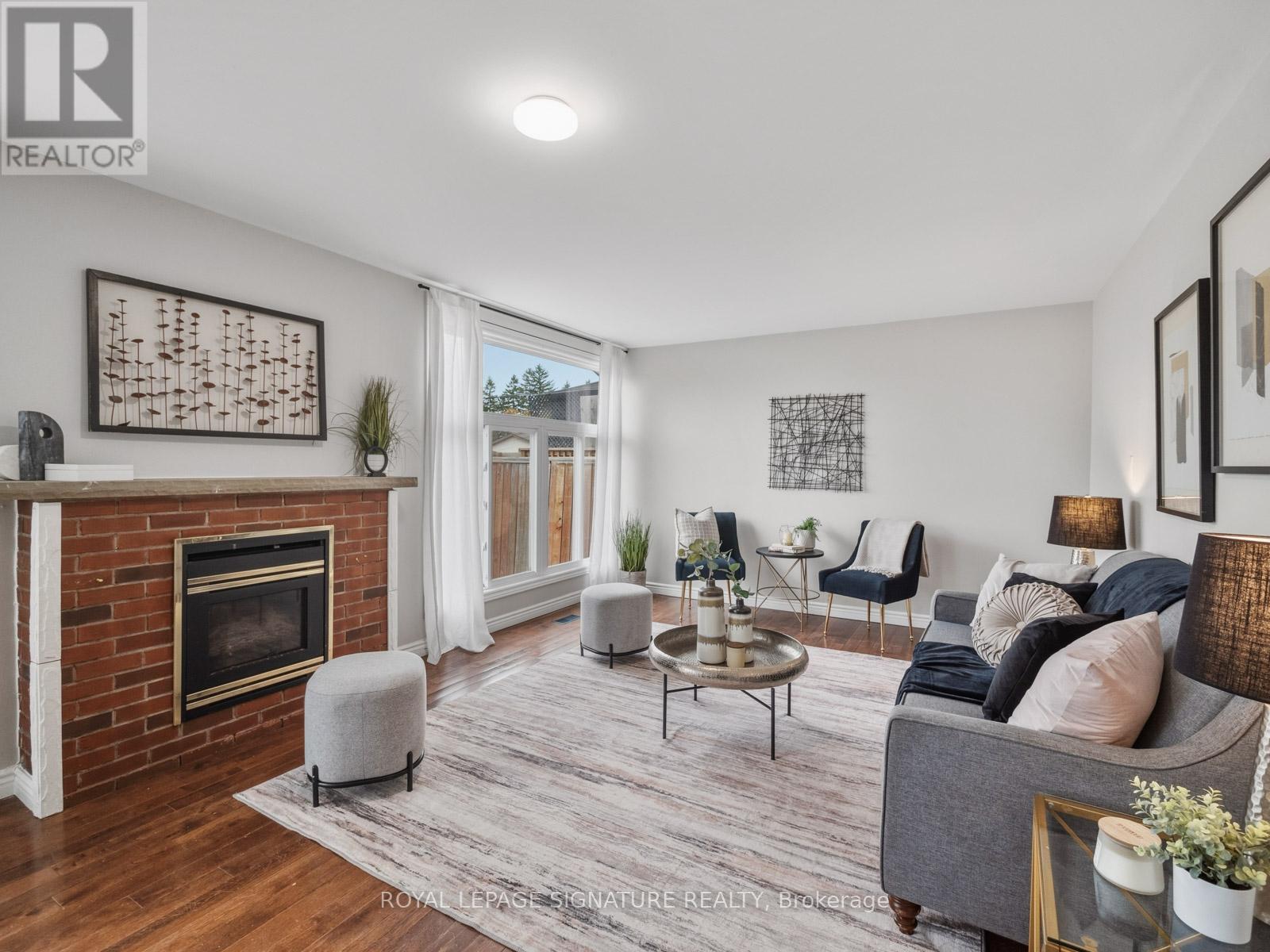 Detached at 19 SHORELAND CRESCENT, Toronto