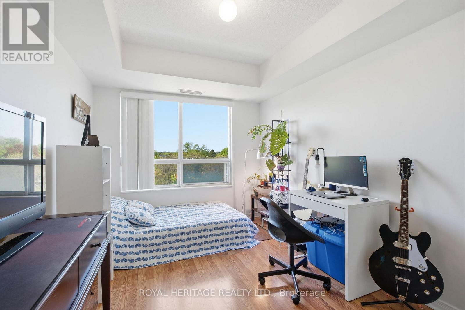 Apartment at 501 - 1200 THE ESPLANADE, Pickering