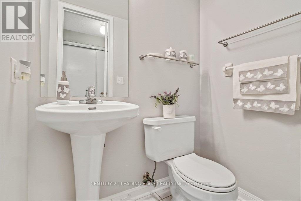 Townhouse at 25 MONDEO DRIVE, Toronto