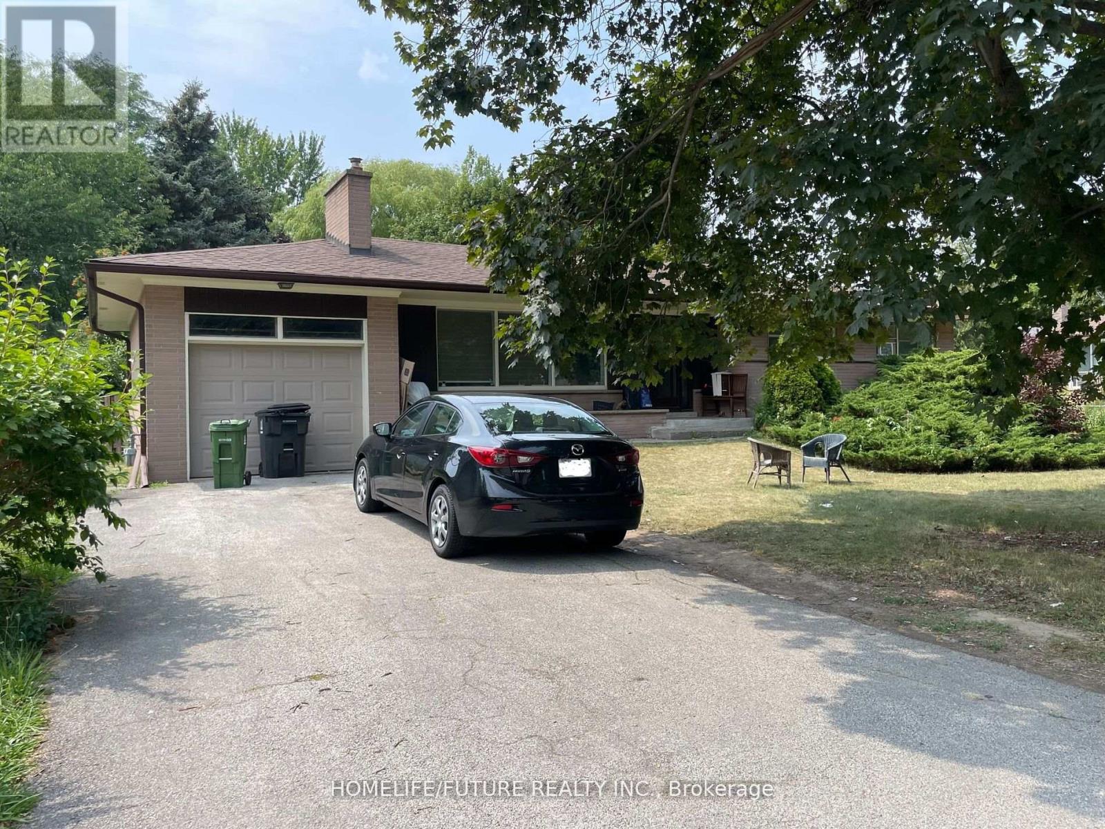 Detached at 90 GLEN WATFORD DRIVE, Toronto
