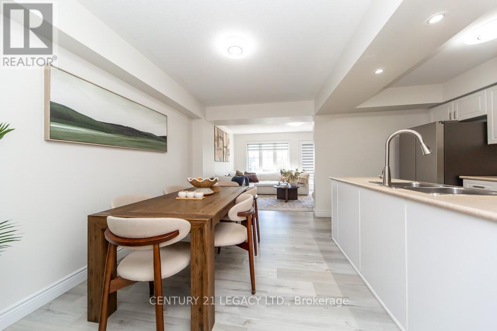 Townhouse at 44 TINCOMB CRESCENT, Whitby