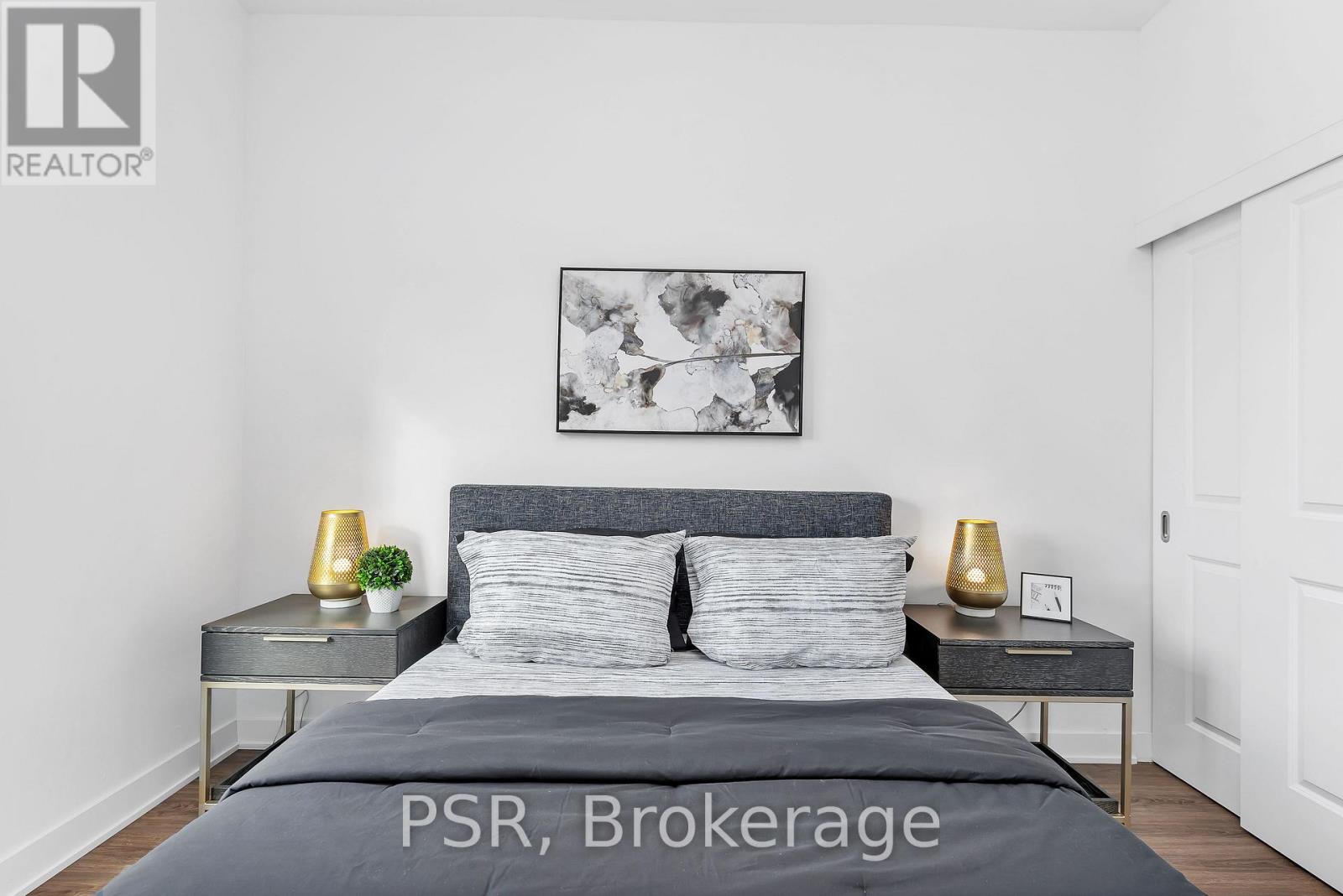 Townhouse at 350 - 37 DANFORTH ROAD, Toronto