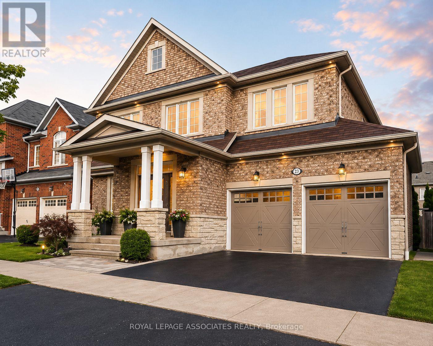 Detached at 28 SHORTEN PLACE, Ajax