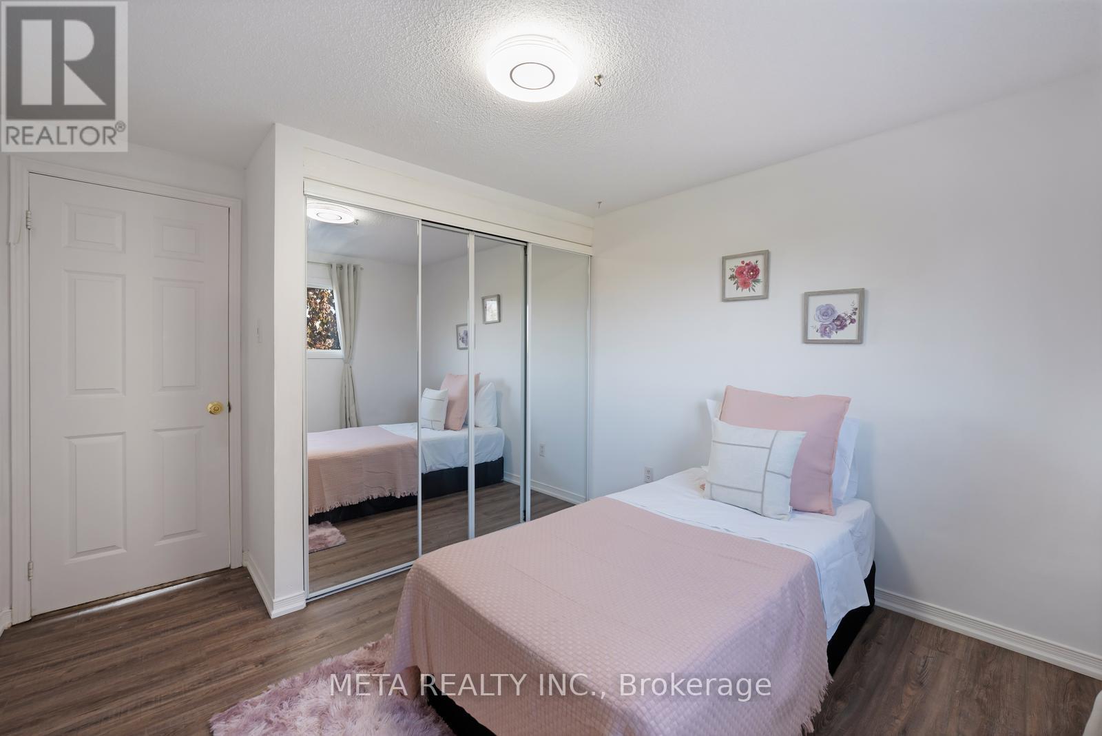 Townhouse at 33 HEAVER DRIVE, Whitby