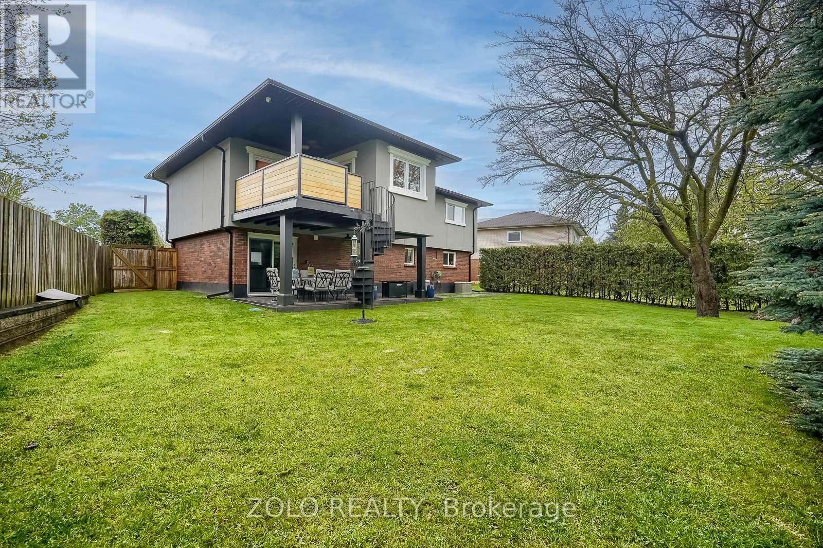 Detached at 86 FOXHUNT TRAIL, Clarington