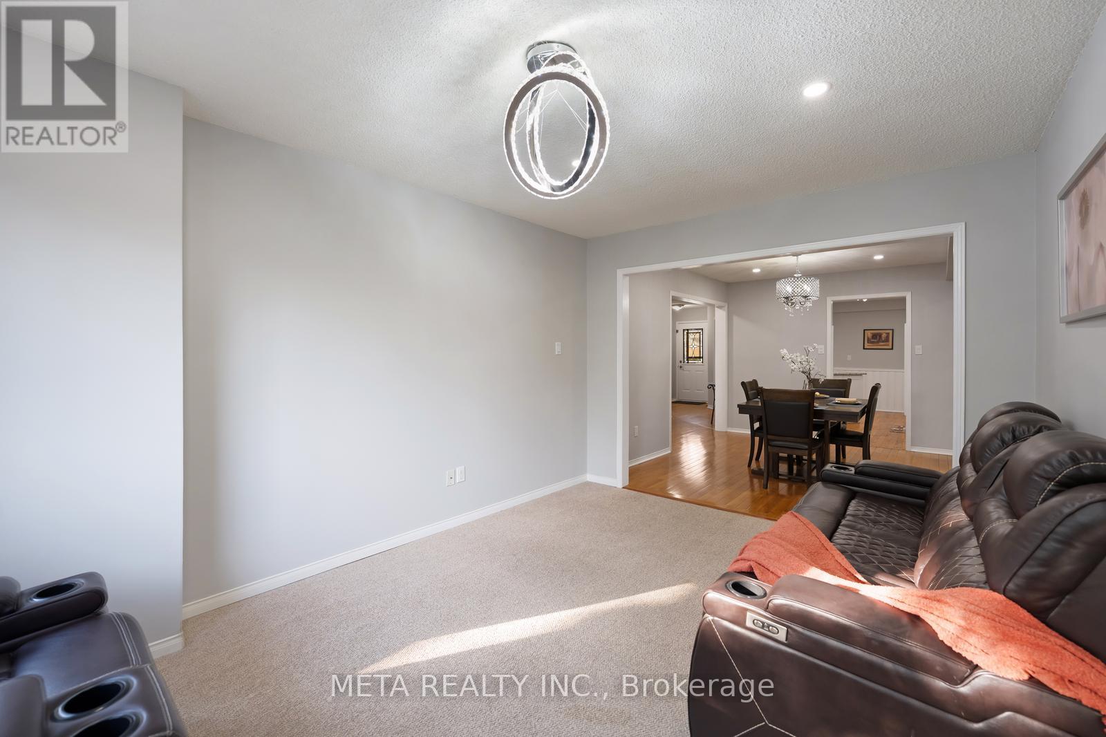Townhouse at 12 HEAVER DRIVE, Whitby
