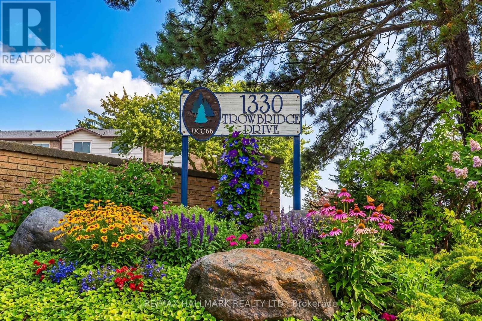 Townhouse at 42 - 1330 TROWBRIDGE DRIVE, Oshawa (Centennial)