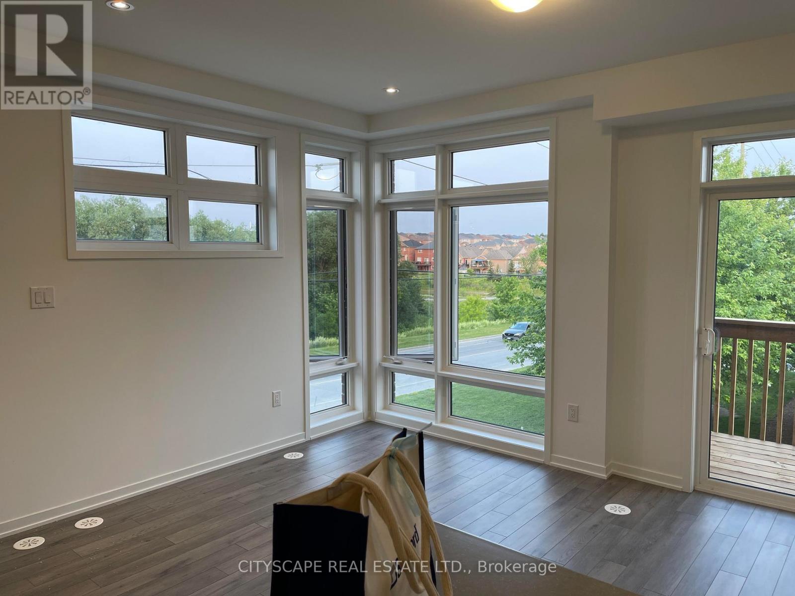 Townhouse at 801 HEATHROW PATH, Oshawa (Samac)