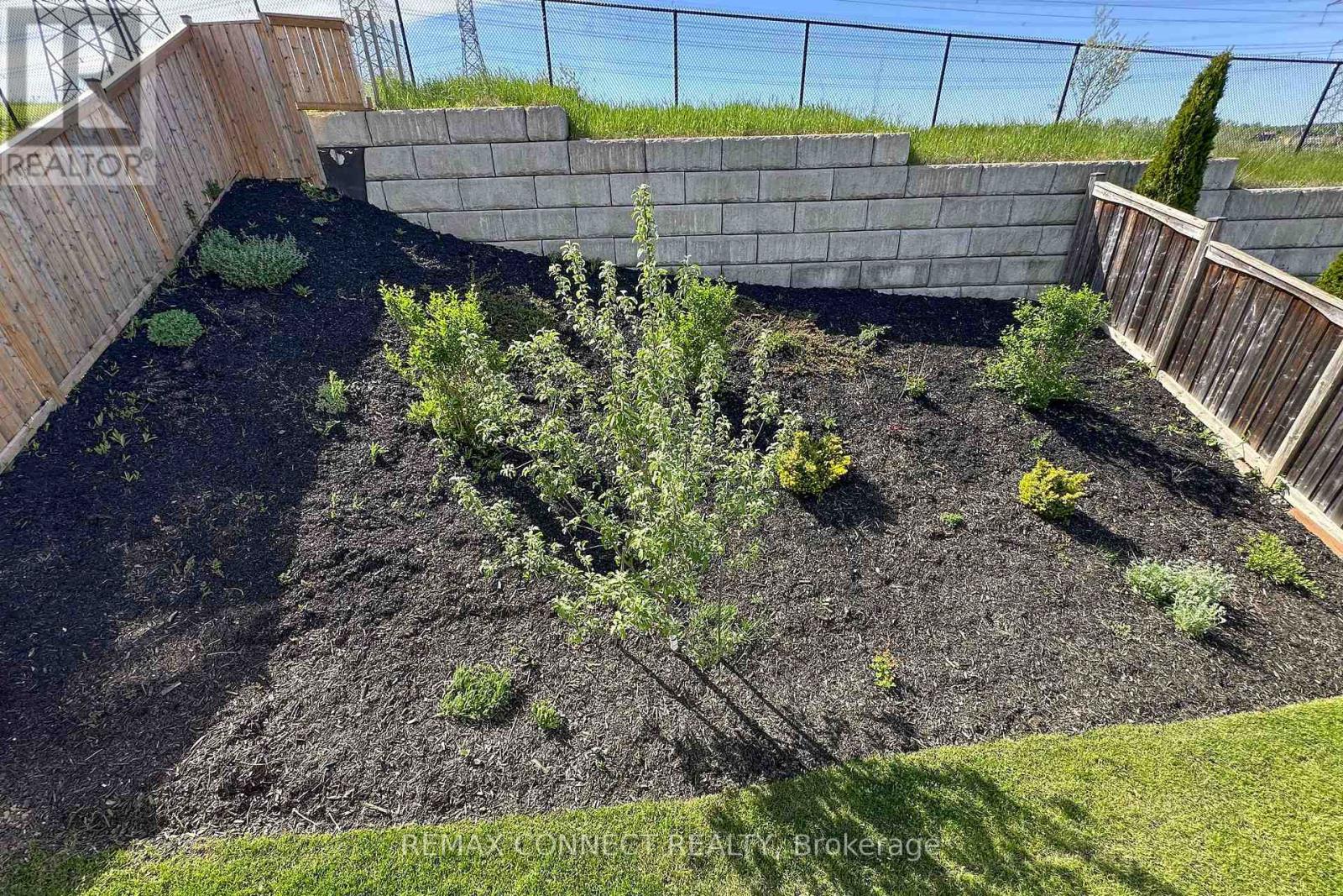 Semi-Detached/Link at 13 NETHERWAY CRESCENT, Ajax