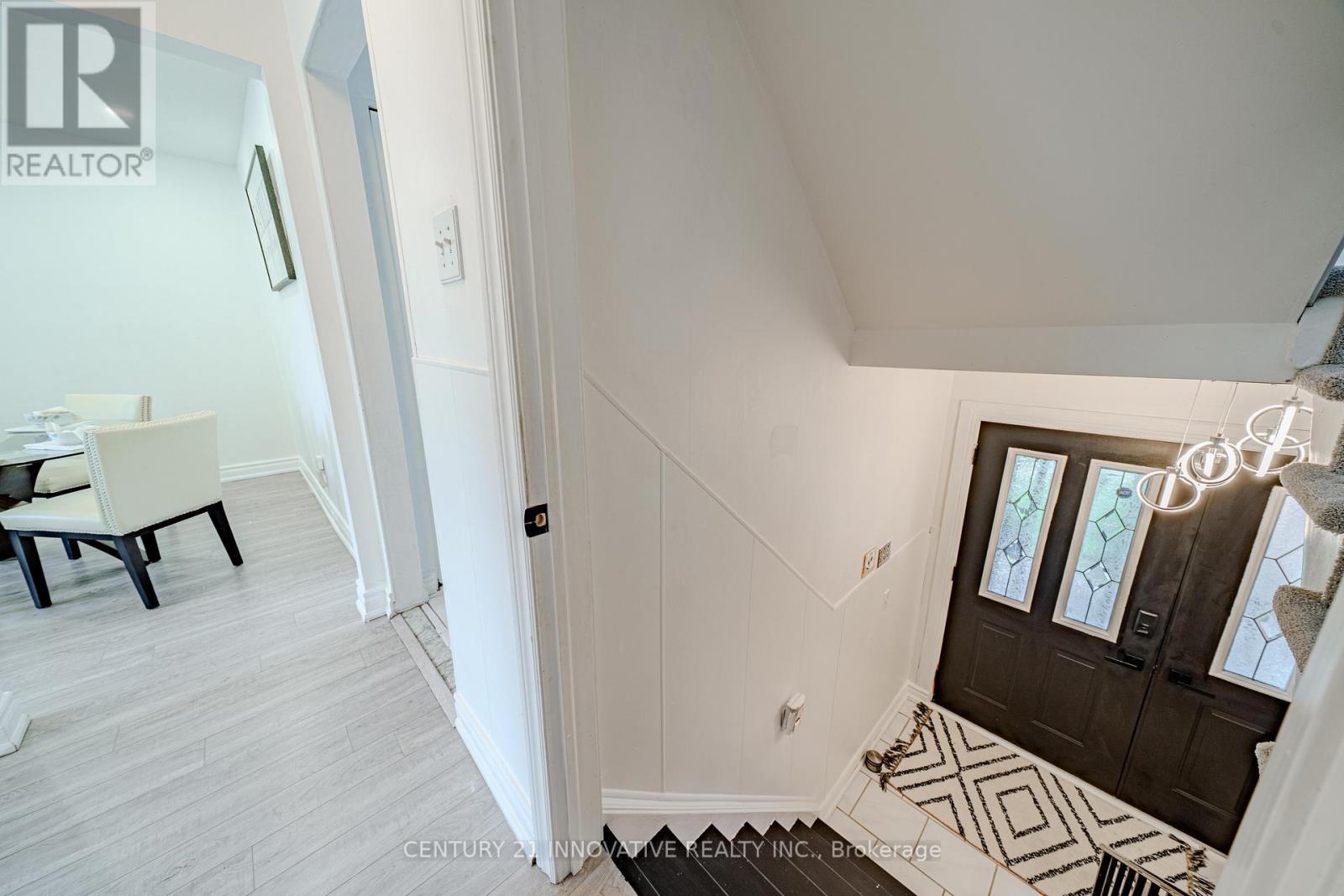 Townhouse at 5 CHEATHAM PLACE, Toronto