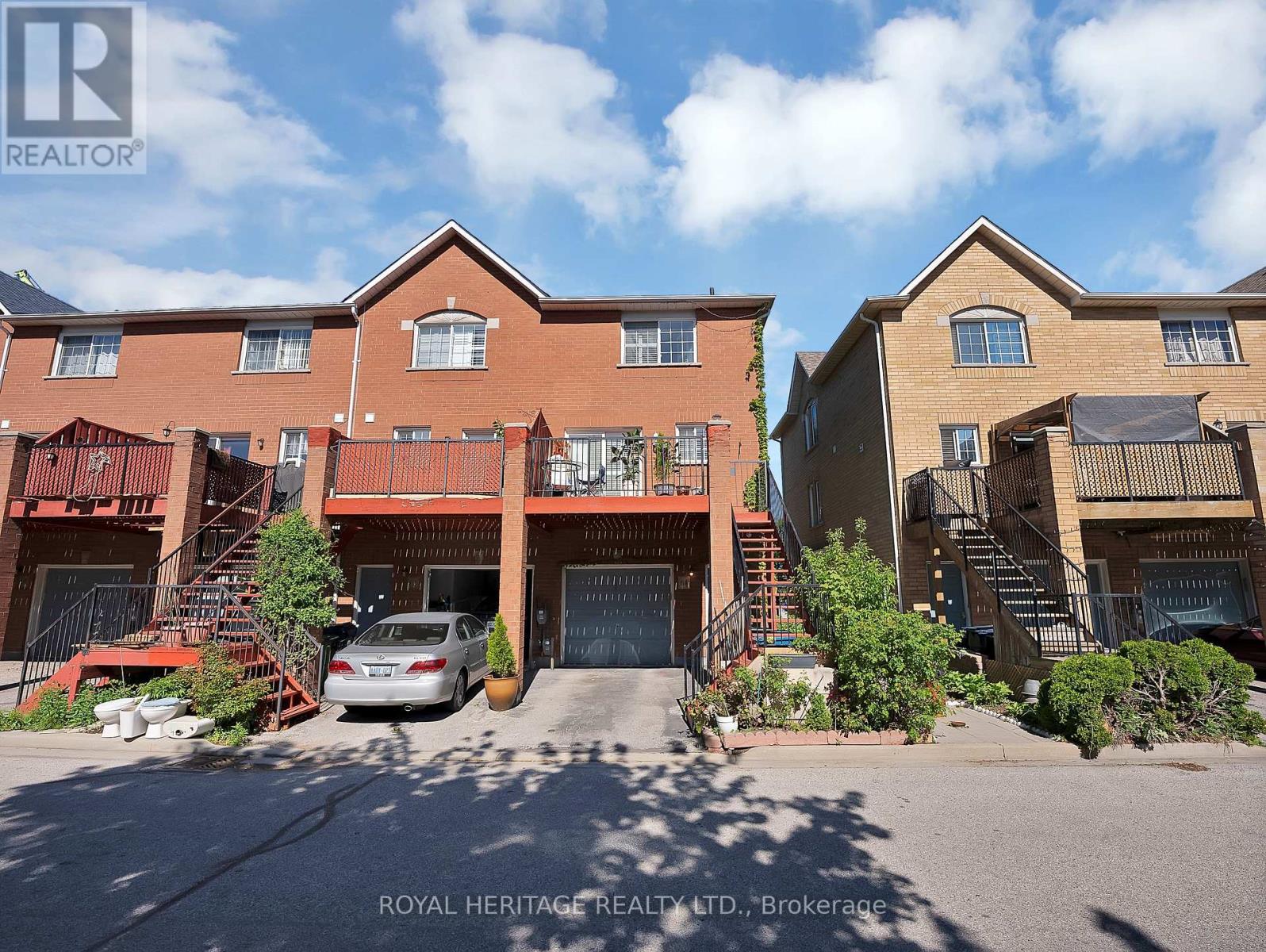Townhouse at 64 - 2758 EGLINTON AVENUE E, Toronto