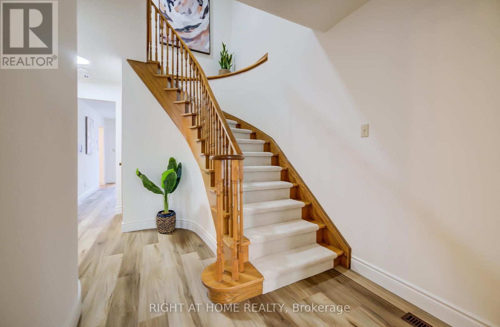 Detached at 51 BURNT BARK DRIVE, Toronto
