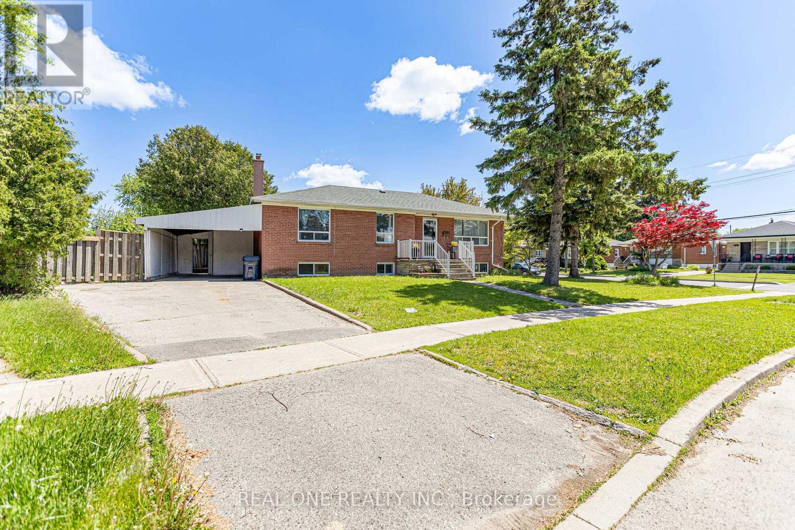 Detached at 1 GILROY DRIVE, Toronto (Dorset Park)