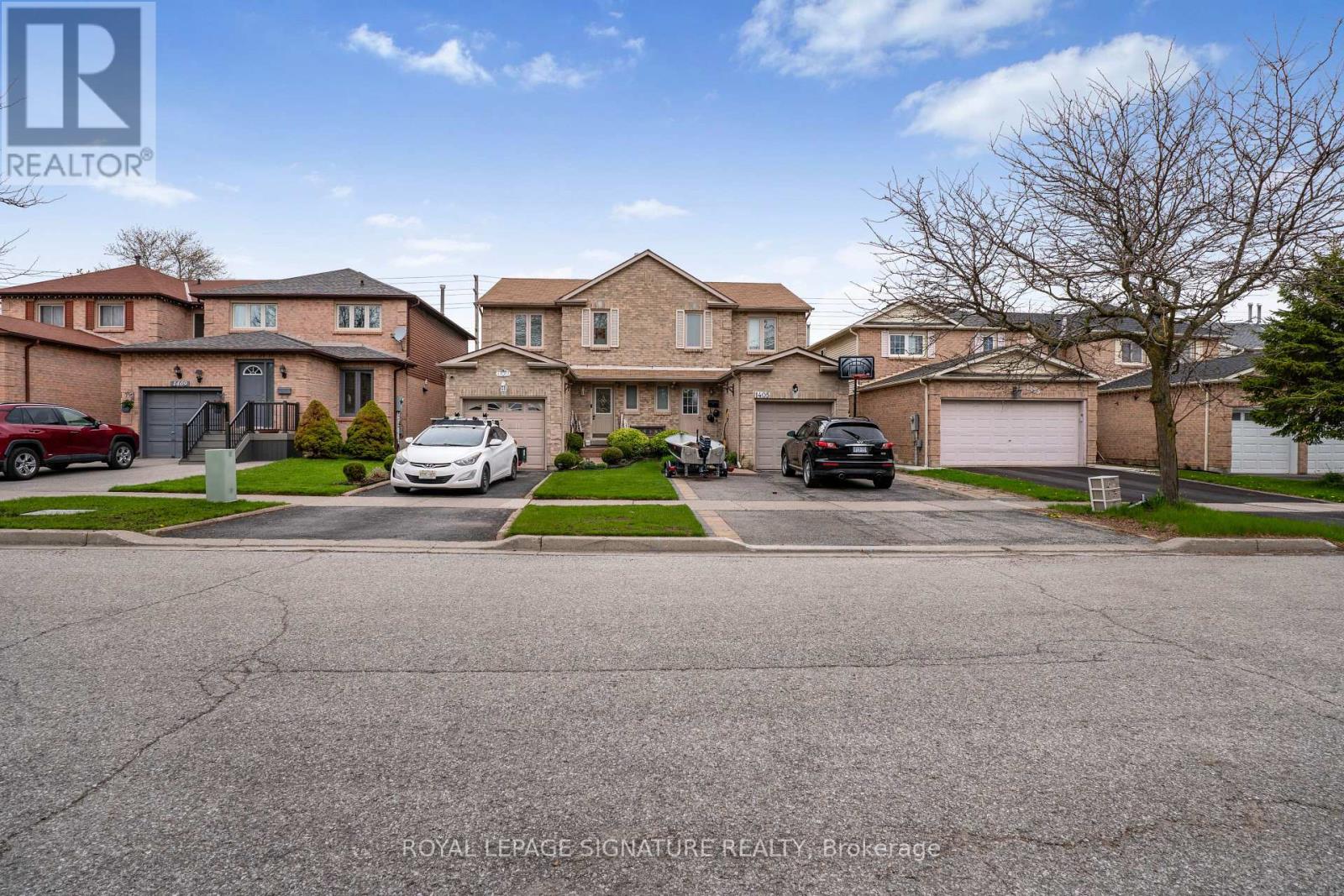 Semi-Detached/Link at 1405 ANTON SQUARE, Pickering