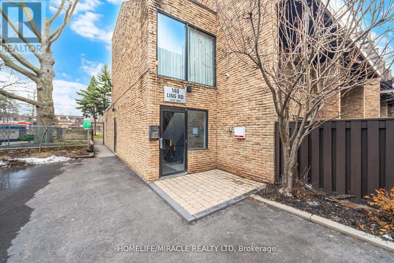 Townhouse at 103 - 140 LING ROAD, Toronto