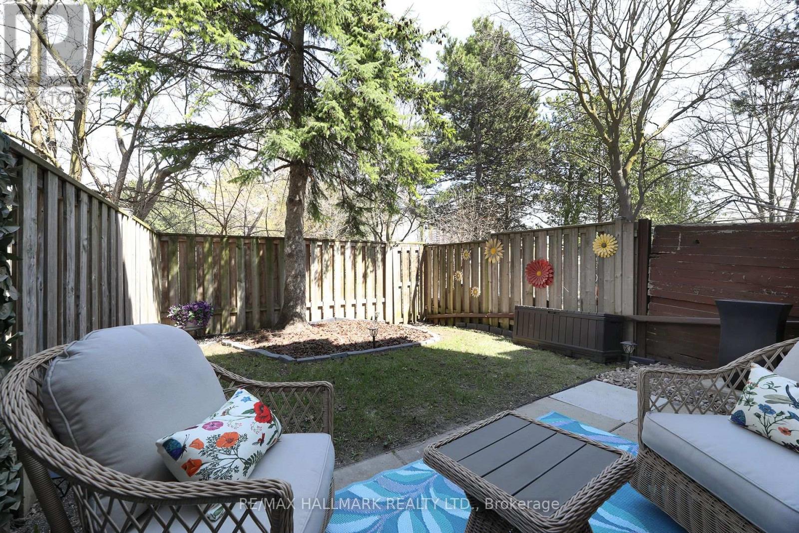 Townhouse at 137 - 90 WINGARDEN COURT, Toronto