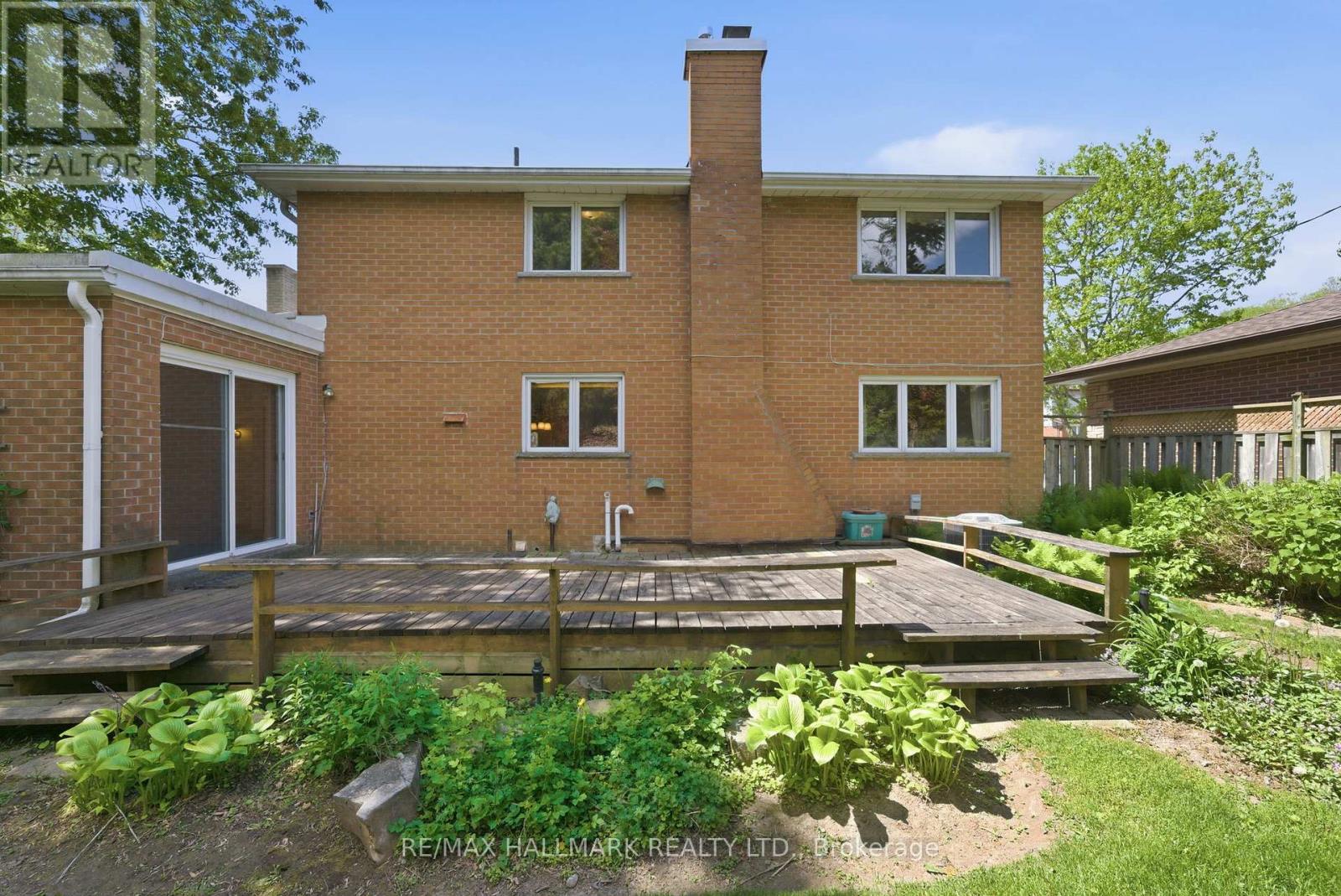 Detached at 5 BETHUNE BOULEVARD, Toronto