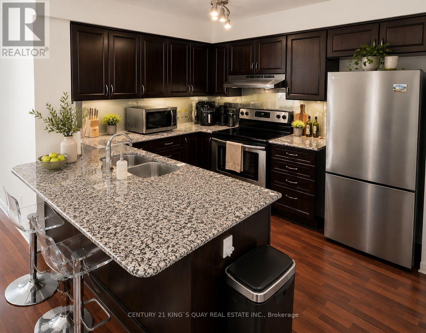 Apartment at 227 - 60 FAIRFAX CRESCENT, Toronto