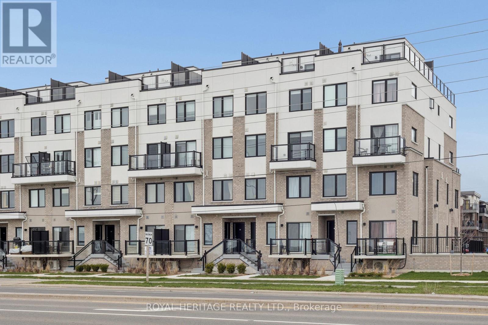 Townhouse at 206 - 1695 DERSAN STREET, Pickering (Duffin Heights)