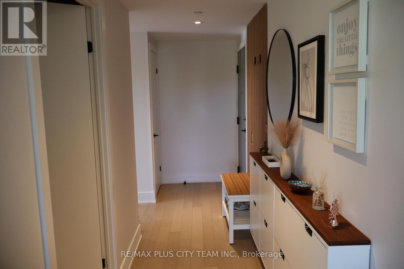 Apartment at 507 - 1888 QUEEN STREET E, Toronto