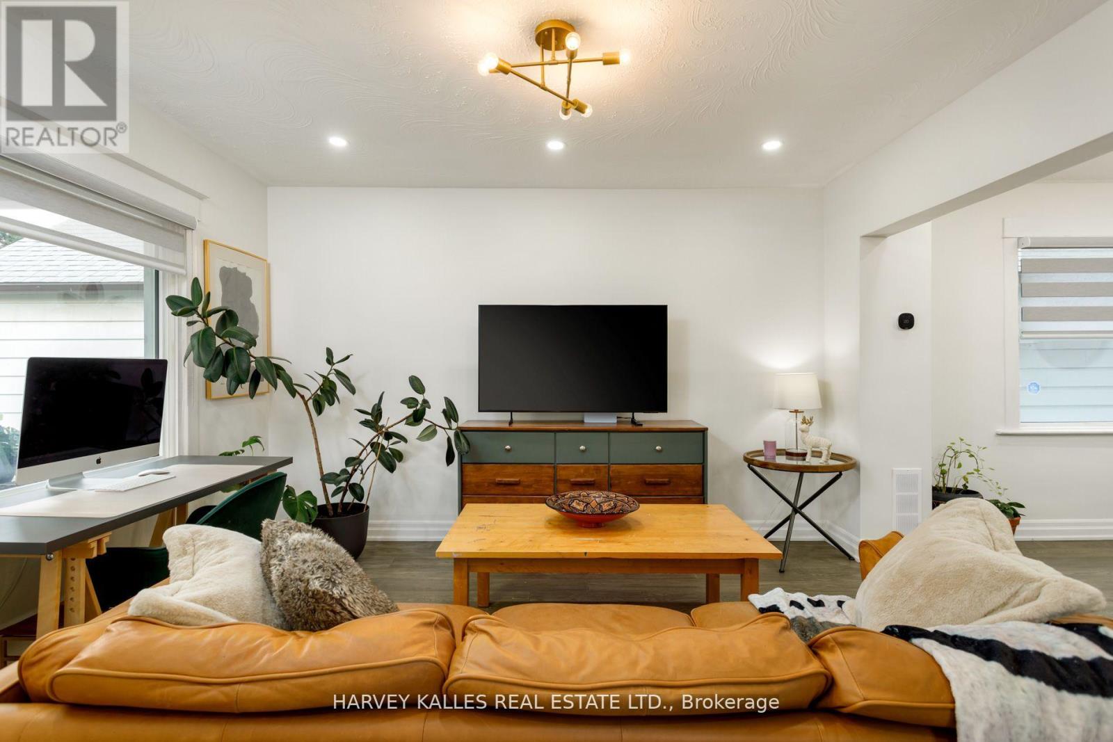 Detached at 139 KING EDWARD AVENUE, Toronto