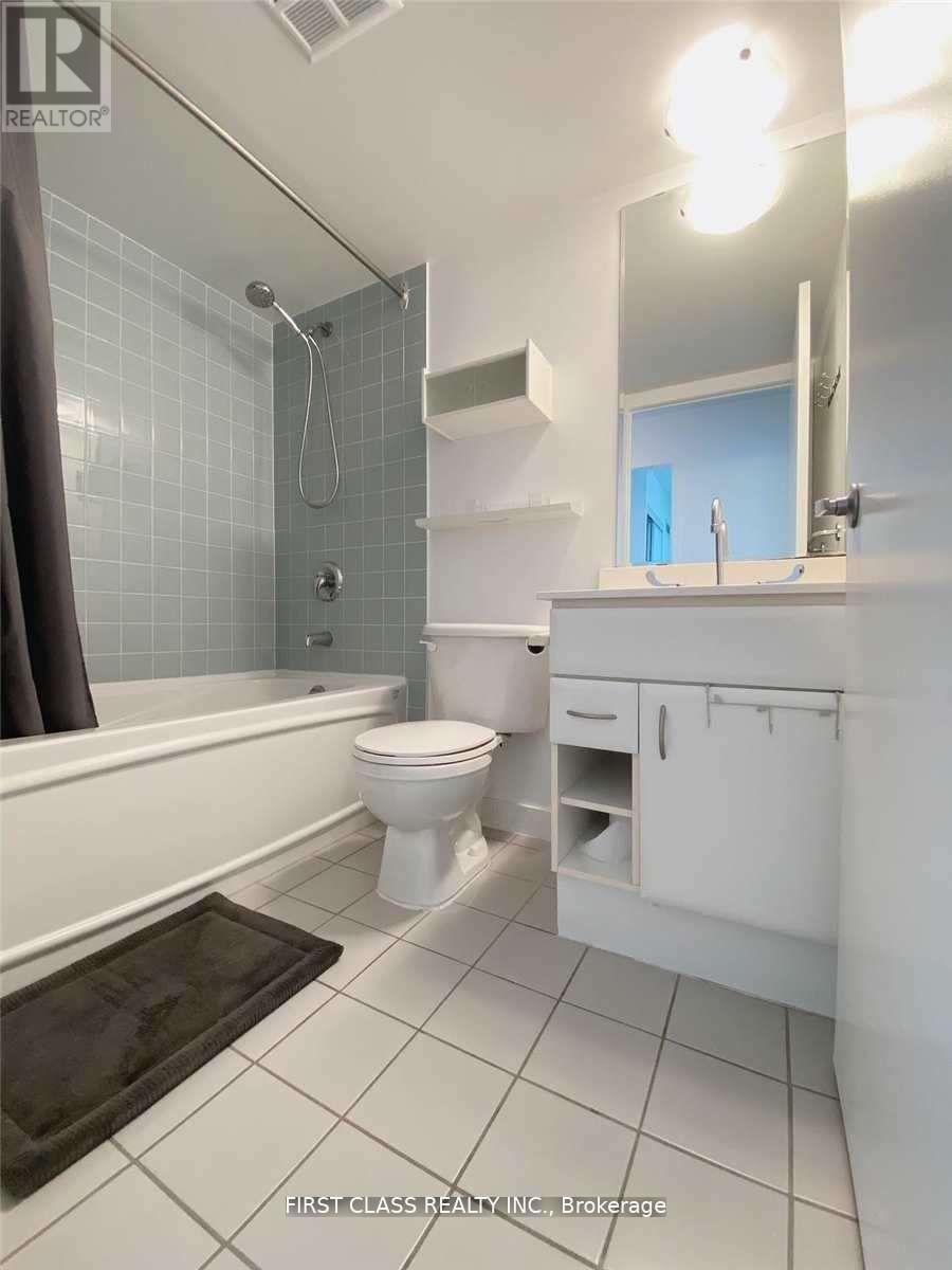 Apartment at 3312 - 38 LEE CENTRE DRIVE, Toronto