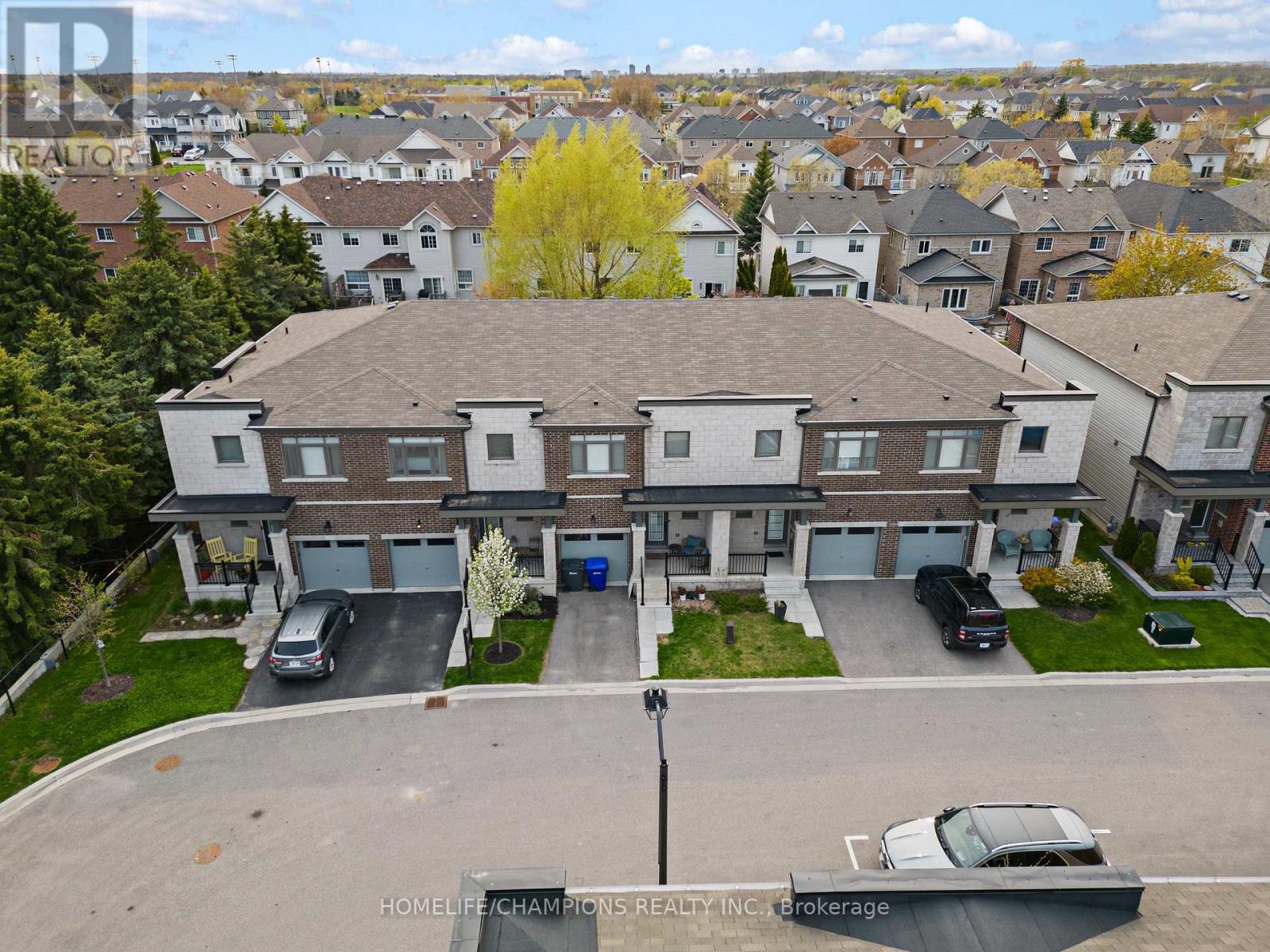 Townhouse at 38 LONGSHORE WAY, Whitby (Port Whitby)