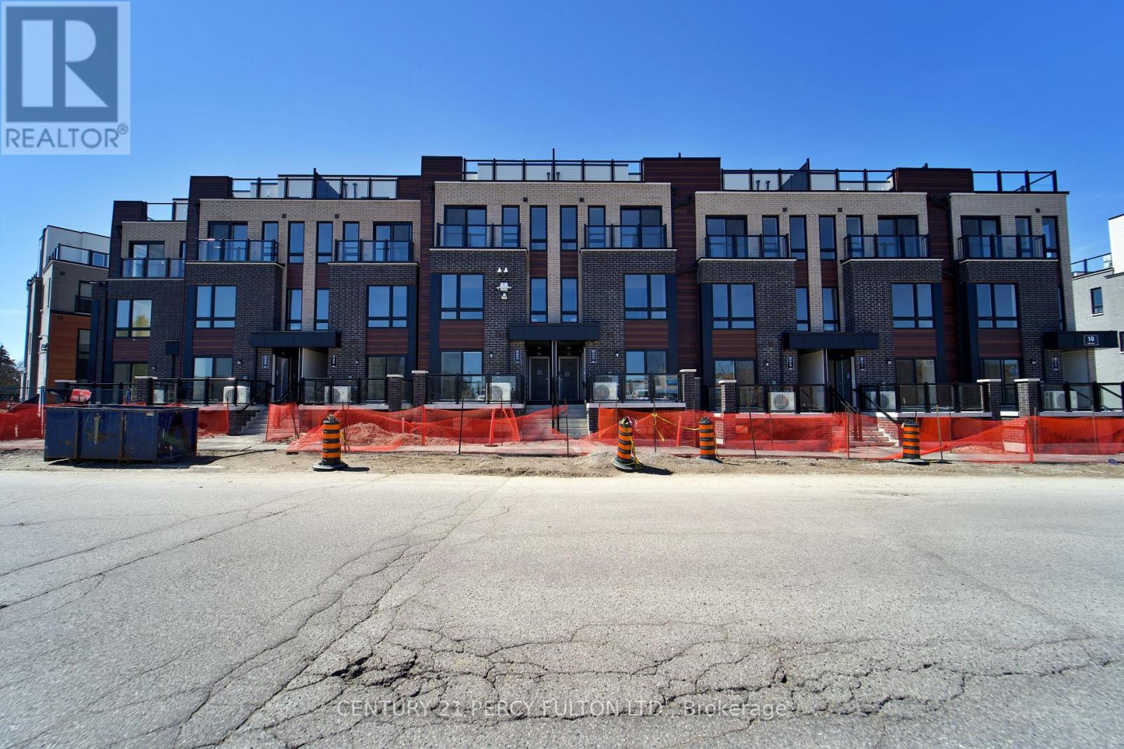 Townhouse at 15 - 10 LIBEN WAY E, Toronto (Malvern)