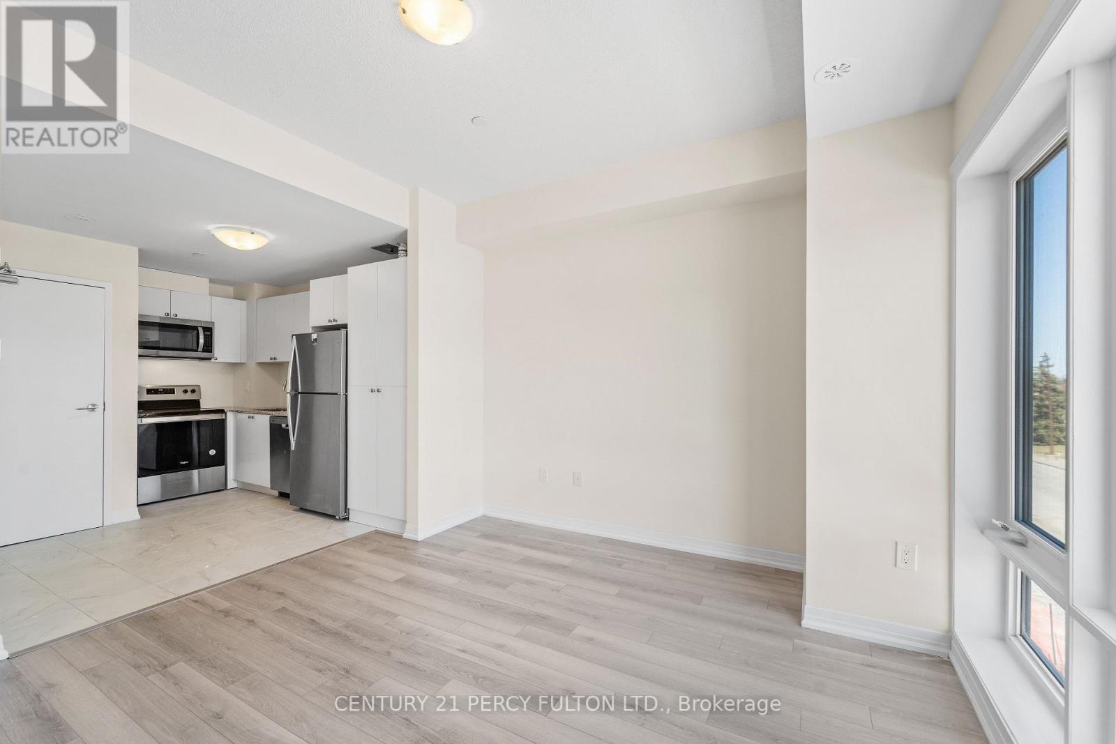 Townhouse at 15 - 10 LIBEN WAY E, Toronto